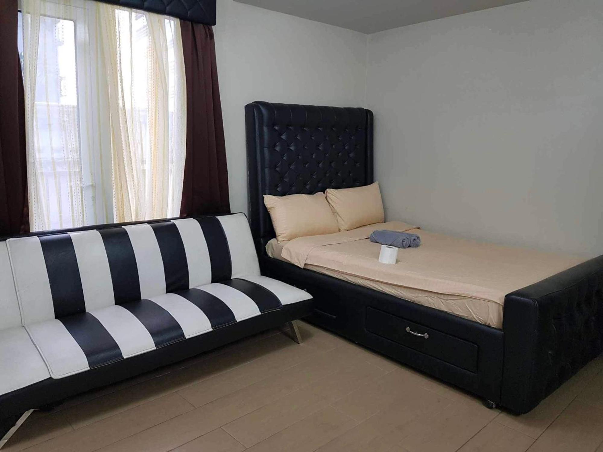 Zg-150Newport Apartment Manila Bagian luar foto