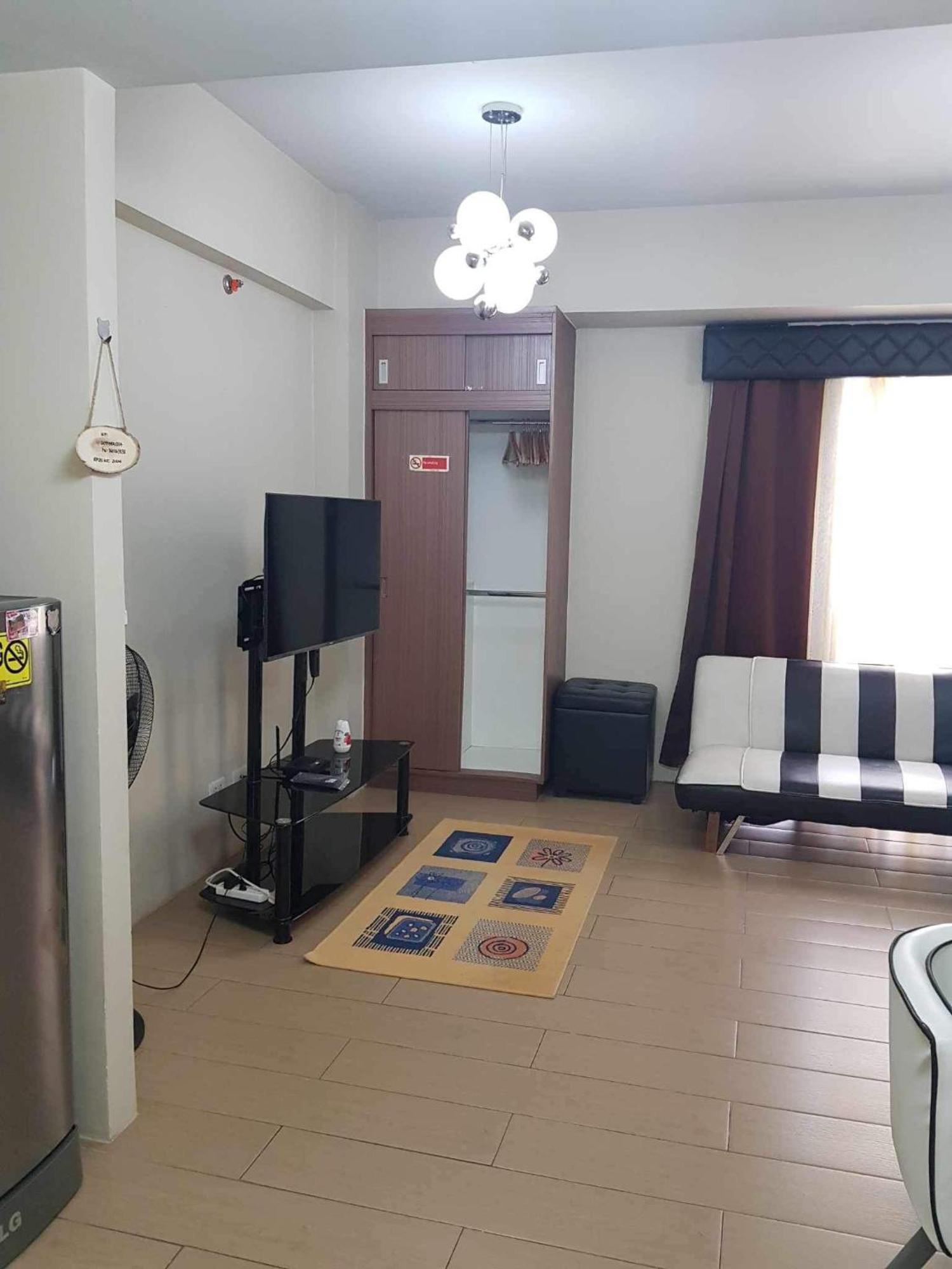 Zg-150Newport Apartment Manila Bagian luar foto